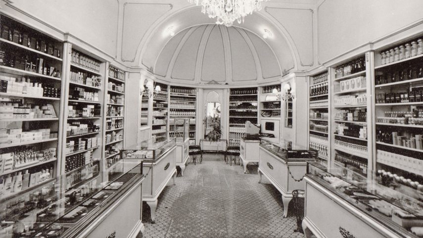 Kosztelitz parfüméria.jpg