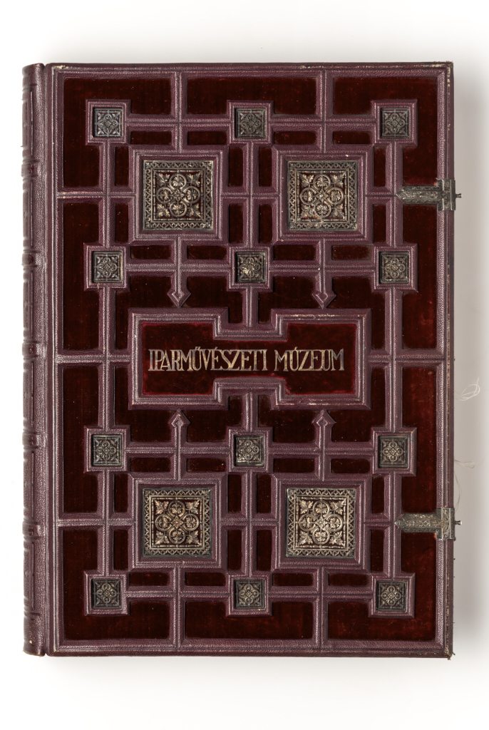 Díszalbum - az Iparművészeti Múzeum vendégkönyve, 1953