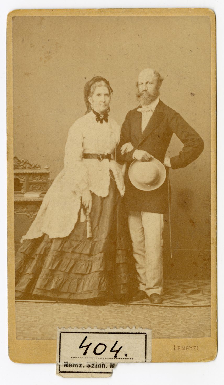 Jókainé Laborfalvi Róza és Jókai Mór kettős portréja. Készült Lengyel Samu (1827-1888) veszprémi műtermében 1873.08.29-án.