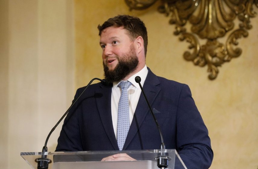 Vincze Máté Közgyűjteményekért és kulturális fejlesztésekért felelős helyettes államtitkár. Fotó: Birtalan Zsolt / MNMKK PIM Vincze Máté Közgyűjteményekért és kulturális fejlesztésekért felelős helyettes államtitkár. Fotó: Birtalan Zsolt / MNMKK PIM