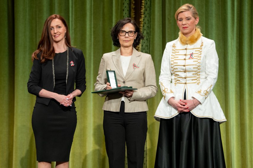 Dr. Kiss Erika művészettörténész, a Magyar Nemzeti Múzeum főosztályvezetője, főmuzeológusa